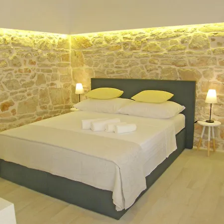 Apartments Mare Primošten Esterno foto