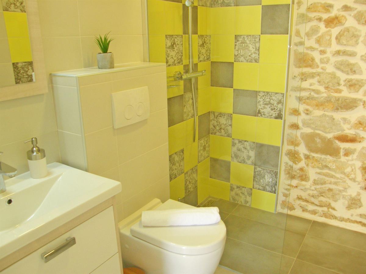 Mare Apartment Primosten